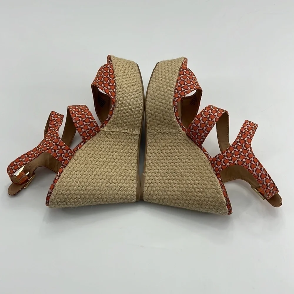STEVE Maden Jenny wedge shoe size 10 butterfly fabric 5” high